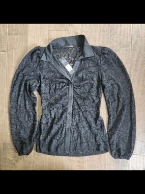 Fasion Nova Black Crochet Lace Top Size Large NWT